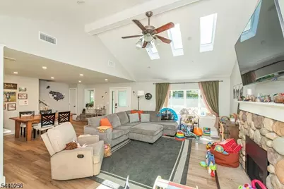 40 Hancock Dr, West Milford, NJ 07480 - Photo 5