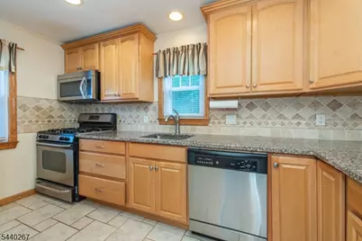 5 Hillside Ave, Mine Hill, NJ 07803 - Photo 7