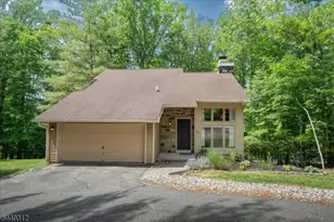61 Sandpiper Dr, Allamuchy Township, NJ 07840 - Photo 1