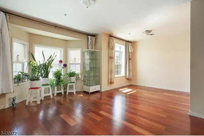 104 E Elizabeth Ave #303, Linden, NJ 07036 - Photo 5