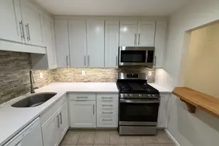 95 Sapphire Ln, Franklin Township, NJ 08823 - Photo 7