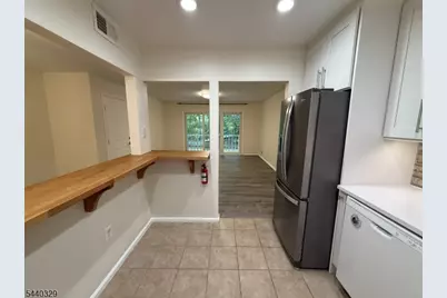 95 Sapphire Ln, Franklin Township, NJ 08823 - Photo 11