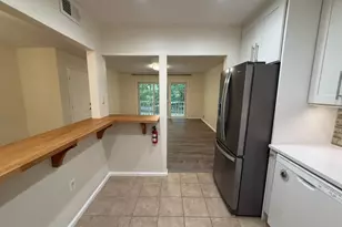 95 Sapphire Ln, Franklin Township, NJ 08823 - Photo 11