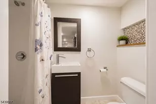 327 Chestnut St, Nutley, NJ 07110 - Photo 19