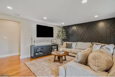 1011 Washington Valley Rd, Bridgewater, NJ 07920 - Photo 5