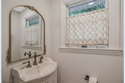 1011 Washington Valley Rd, Bridgewater, NJ 07920 - Photo 27