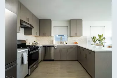 470 S 16th St, Newark, NJ 07103 - Photo 13
