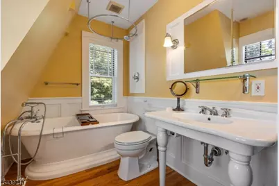 10 Cedar St, Bernards Township, NJ 07920 - Photo 19