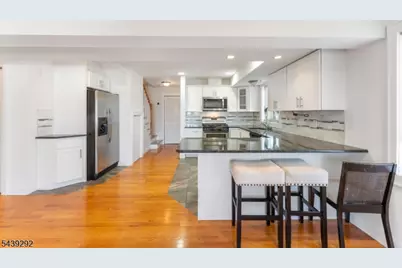 307 E Elizabeth Ave #5, Linden, NJ 07036 - Photo 1