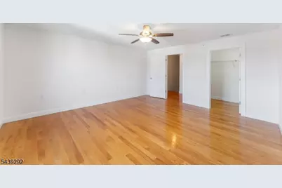 307 E Elizabeth Ave #5, Linden, NJ 07036 - Photo 11