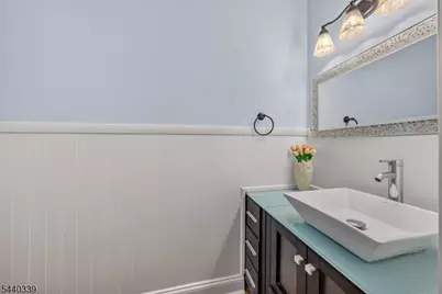 303 Cobblestone Ct, South Brunswick Township, NJ 08852 - Photo 17