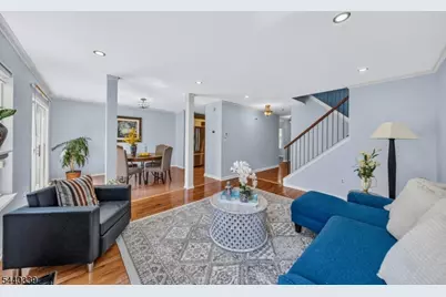 303 Cobblestone Ct, South Brunswick Township, NJ 08852 - Photo 15
