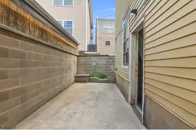 155 Wilson Ave, Newark, NJ 07105 - Photo 39