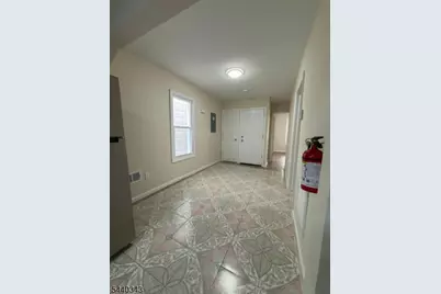 216 Delaware St, Elizabeth, NJ 07206 - Photo 3