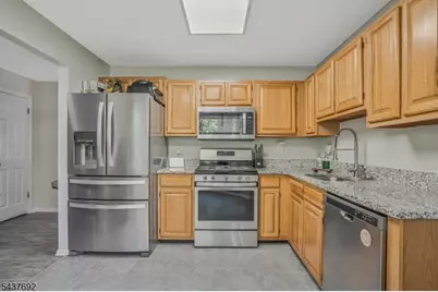 130 Arbor Way, Branchburg Township, NJ 08876 - Photo 7