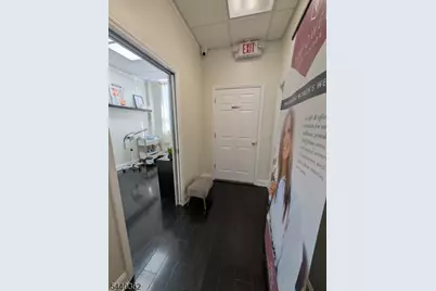 373 Centre St, Nutley, NJ 07110 - Photo 21