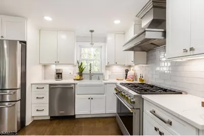 160 Woodland Ave, Verona, NJ 07044 - Photo 15