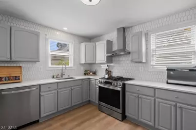 10 Arcadia Pl, Union Township, NJ 07088 - Photo 11