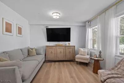 10 Arcadia Pl, Union Township, NJ 07088 - Photo 5