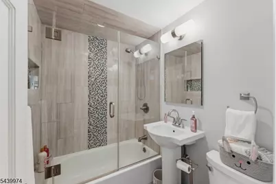 1106 Stone St, Rahway, NJ 07065 - Photo 23