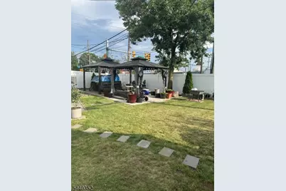 422 W Linden Ave, Linden, NJ 07036 - Photo 11