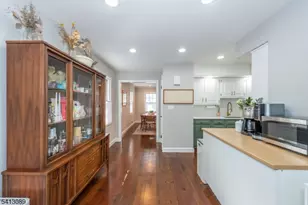 5 Murray Hill Square, New Providence, NJ 07974 - Photo 13