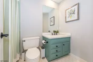 5 Murray Hill Square, New Providence, NJ 07974 - Photo 19