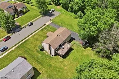 383 Talbot Dr, Fairfield, NJ 07004 - Photo 43