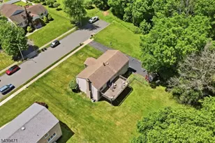 383 Talbot Dr, Fairfield, NJ 07004 - Photo 43
