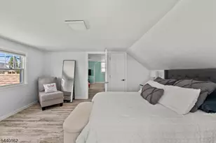 10 Dale Dr, Fairfield, NJ 07004 - Photo 21