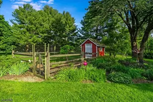 1014 Califon Cokesbury Rd, Tewksbury Township, NJ 08833 - Photo 31