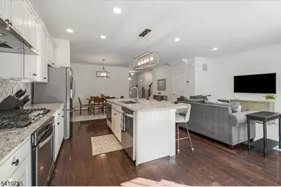 48 Albert Ct, Randolph Township, NJ 07869 - Photo 7