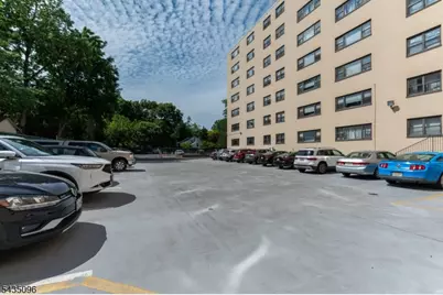 25 Grand Ave #1E, Hackensack, NJ 07601 - Photo 17