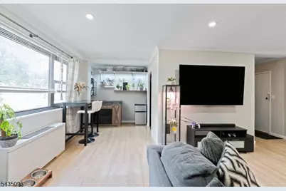 25 Grand Ave #1E, Hackensack, NJ 07601 - Photo 5