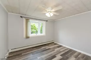 7 Hobart Pl, Clifton, NJ 07011 - Photo 7