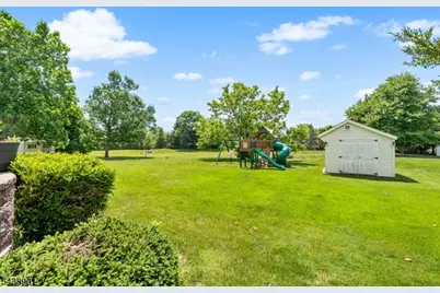 5 Woodfield Ct, Franklin Township, NJ 08540 - Photo 37