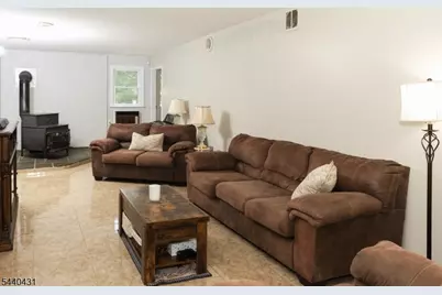 115 Leland Trl, Hopatcong, NJ 07843 - Photo 9