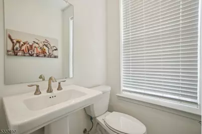 10 Cecala Rd, Morris Plains, NJ 07950 - Photo 9