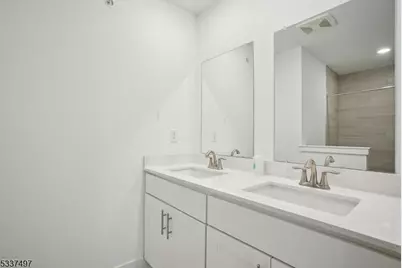 10 Cecala Rd, Morris Plains, NJ 07950 - Photo 15