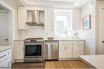 51 Gray St, Montclair, NJ 07042 - Photo 13