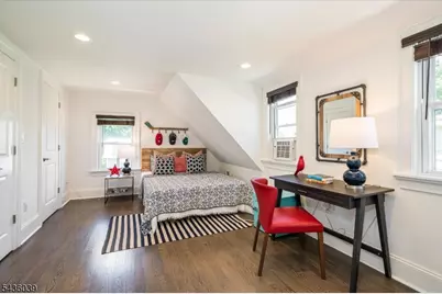 51 Gray St, Montclair, NJ 07042 - Photo 31