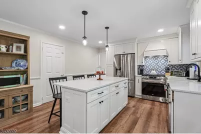4 Holyoke Rd, Wayne, NJ 07470 - Photo 13
