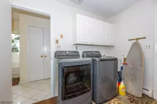 207 Deerlea Ln, Rockaway Township, NJ 07005 - Photo 19