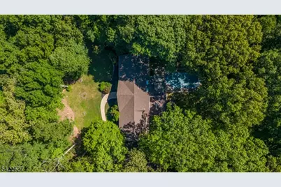 207 Deerlea Ln, Rockaway Township, NJ 07005 - Photo 3