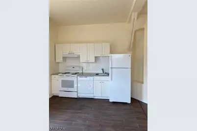 192 Market St #5A, Newark, NJ 07102 - Photo 3