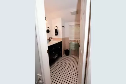 6 Cherry Lane, Caldwell, NJ 07006 - Photo 17