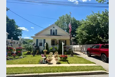 33 Poplar St, Bloomingdale, NJ 07403 - Photo 1