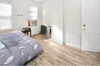 22-24 Kensington Pl, East Orange, NJ 07017 - Photo 9