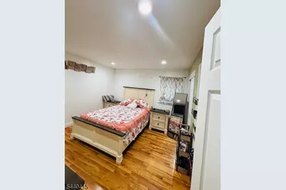 417 Jefferson Ave, Dunellen, NJ 08812 - Photo 9