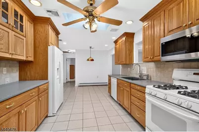 5 Andrews Pl, Pequannock Township, NJ 07444 - Photo 11